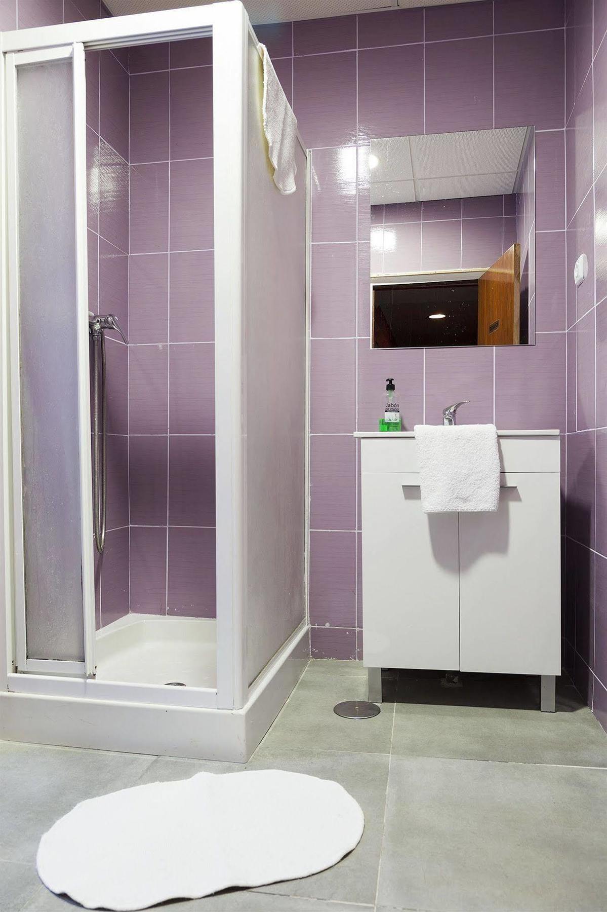 Hostal Londres Granada Bagian luar foto