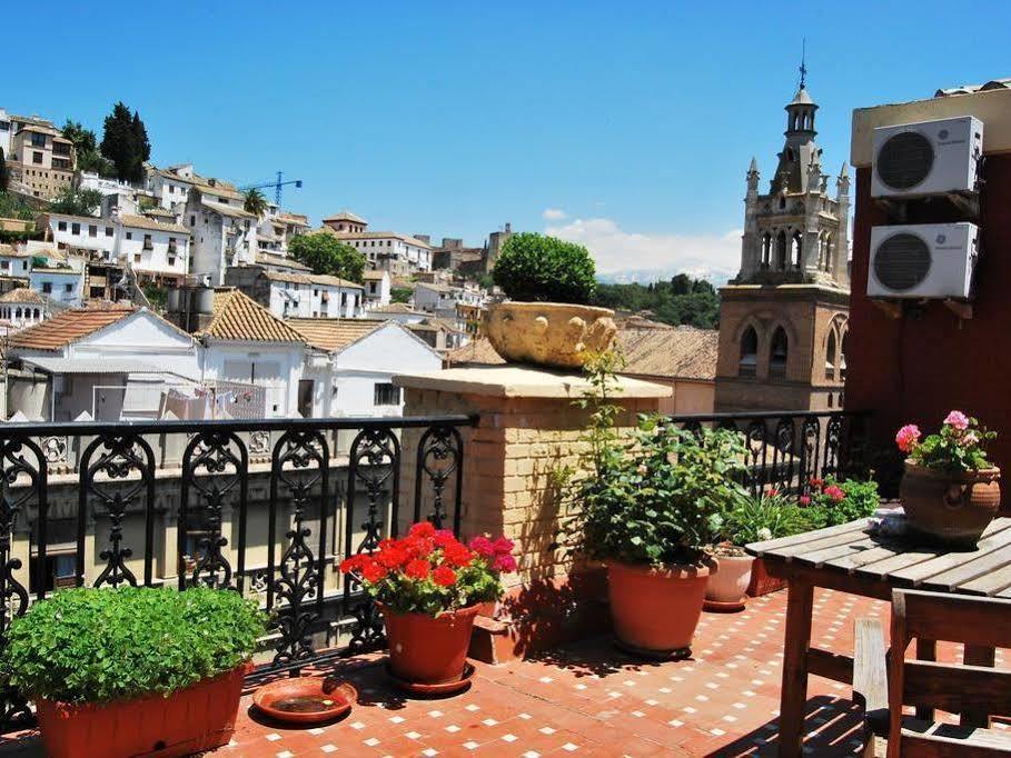 Hostal Londres Granada Bagian luar foto